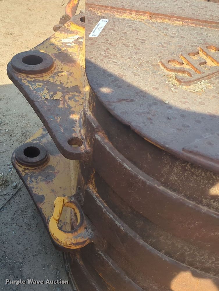 image for item EQ2365 SEC excavator bucket