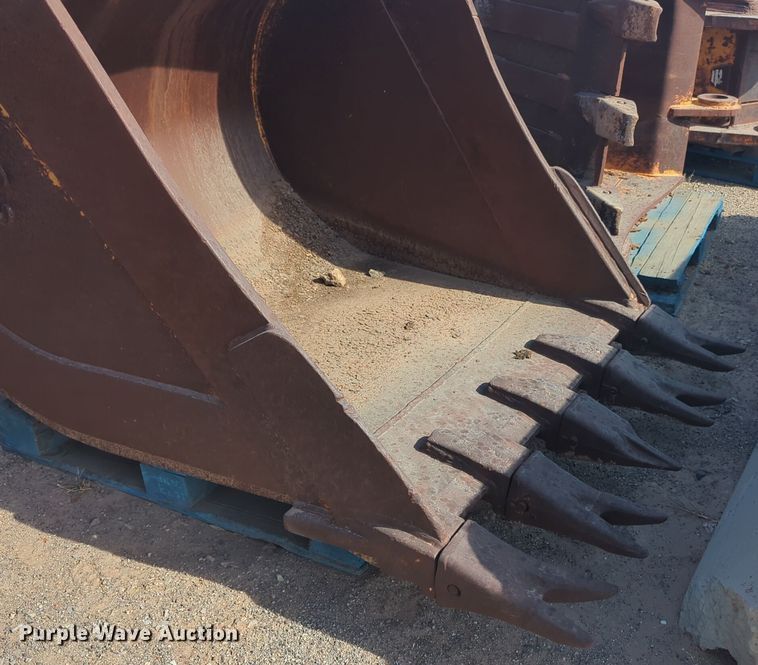 image for item EQ2366 SEC excavator bucket