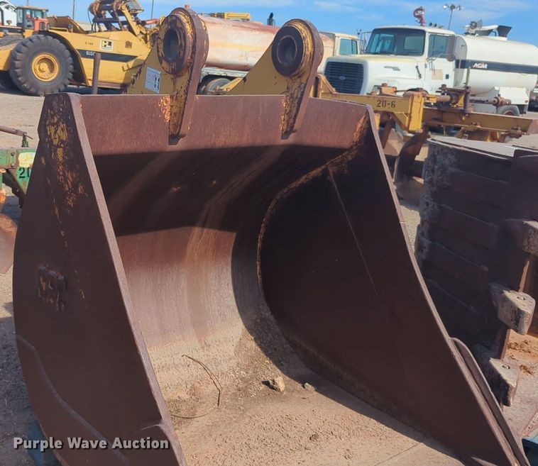 image for item EQ2366 SEC excavator bucket