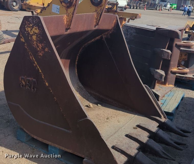 image for item EQ2366 SEC excavator bucket