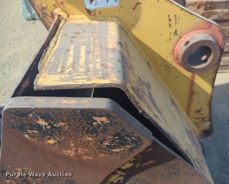 image for item EQ2366 SEC excavator bucket