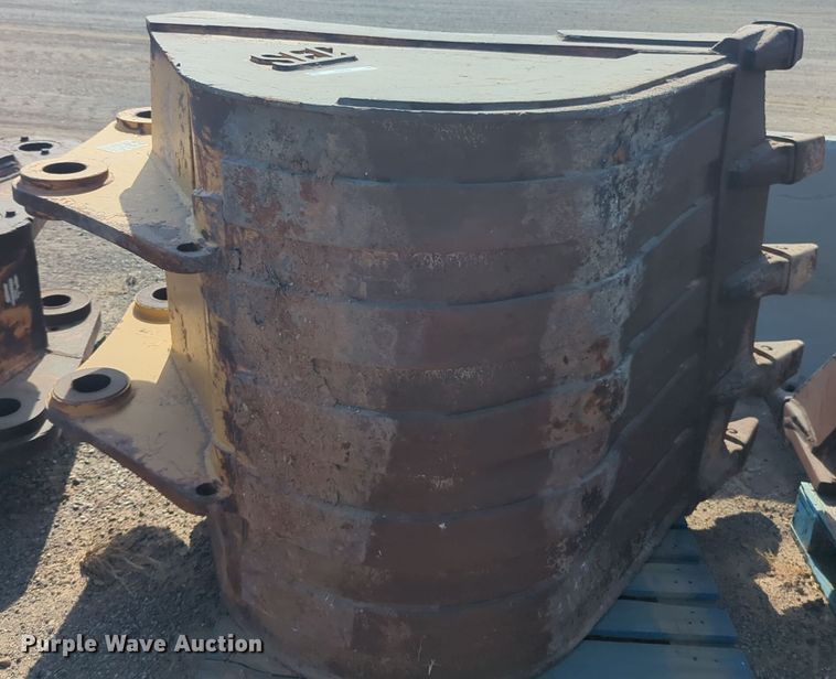 image for item EQ2367 SEC excavator bucket