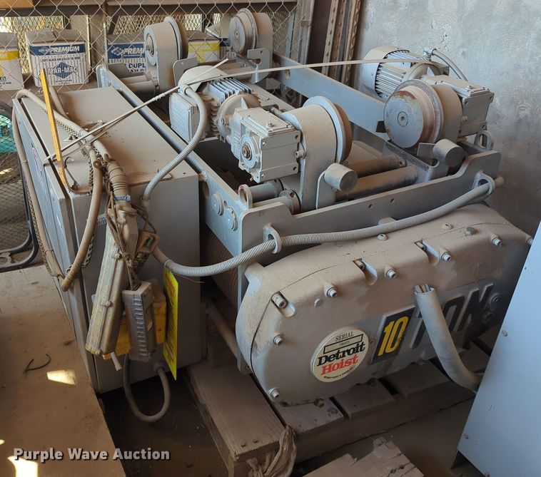 image for item EQ2380 (2) overhead cranes