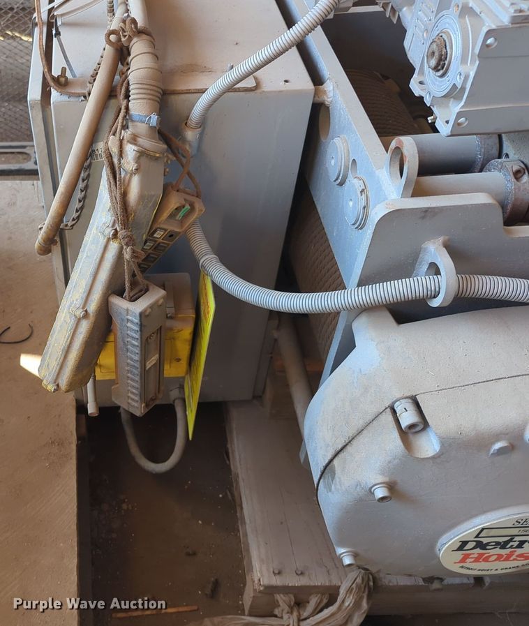 image for item EQ2380 (2) overhead cranes