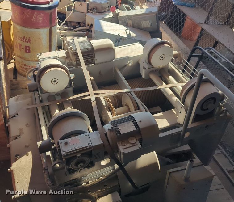 image for item EQ2380 (2) overhead cranes