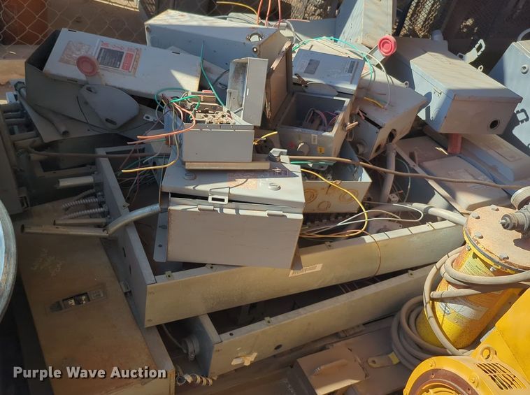 image for item EQ2380 (2) overhead cranes