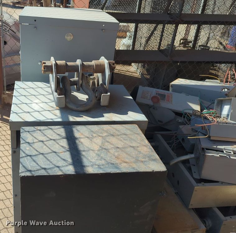 image for item EQ2380 (2) overhead cranes