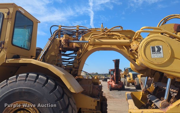 image for item EQ2381 1993 Caterpillar 615C elevating scraper