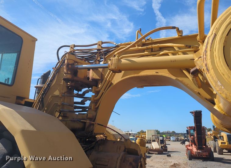 image for item EQ2381 1993 Caterpillar 615C elevating scraper