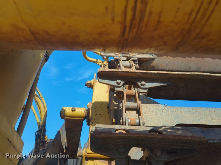 image for item EQ2381 1993 Caterpillar 615C elevating scraper