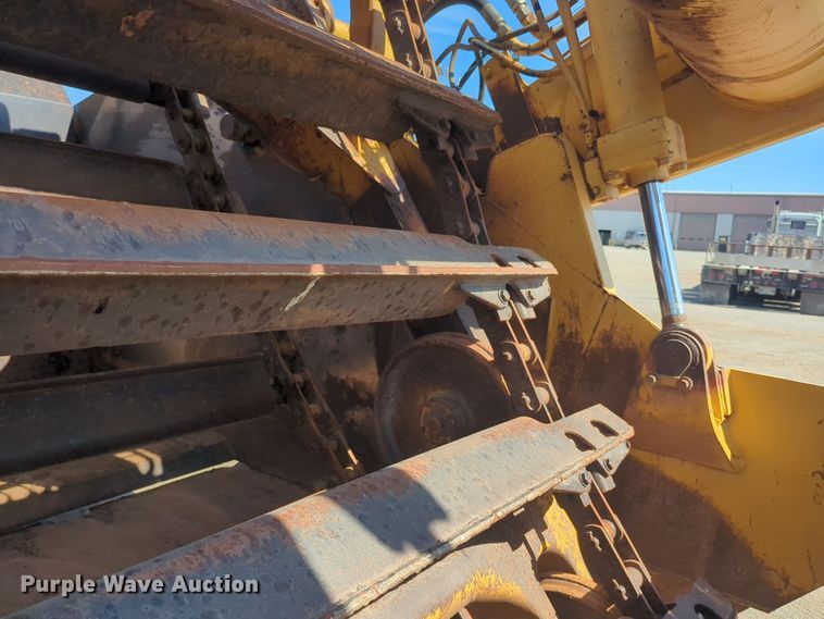 image for item EQ2381 1993 Caterpillar 615C elevating scraper