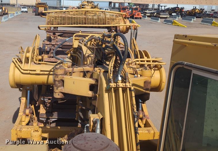 image for item EQ2381 1993 Caterpillar 615C elevating scraper