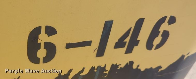 image for item EQ2381 1993 Caterpillar 615C elevating scraper