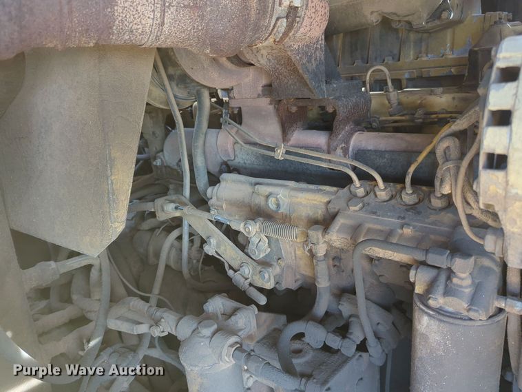 image for item EQ2381 1993 Caterpillar 615C elevating scraper