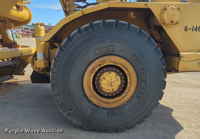 image for item EQ2381 1993 Caterpillar 615C elevating scraper