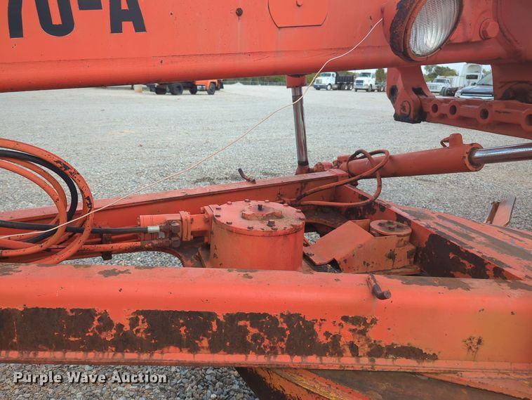 image for item EQ2423 John Deere JD670-A motor grader