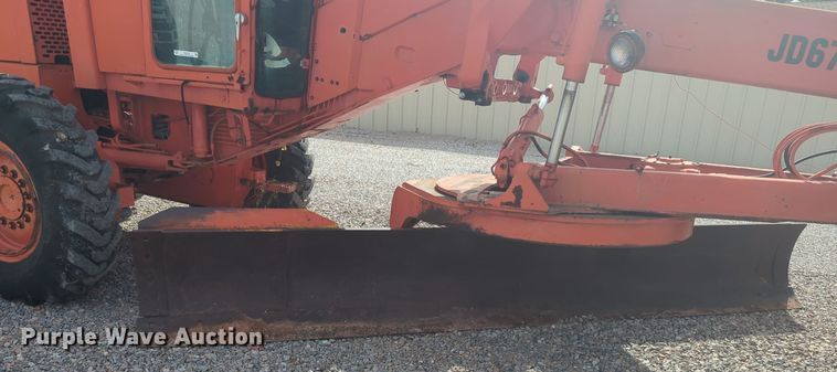 image for item EQ2423 John Deere JD670-A motor grader