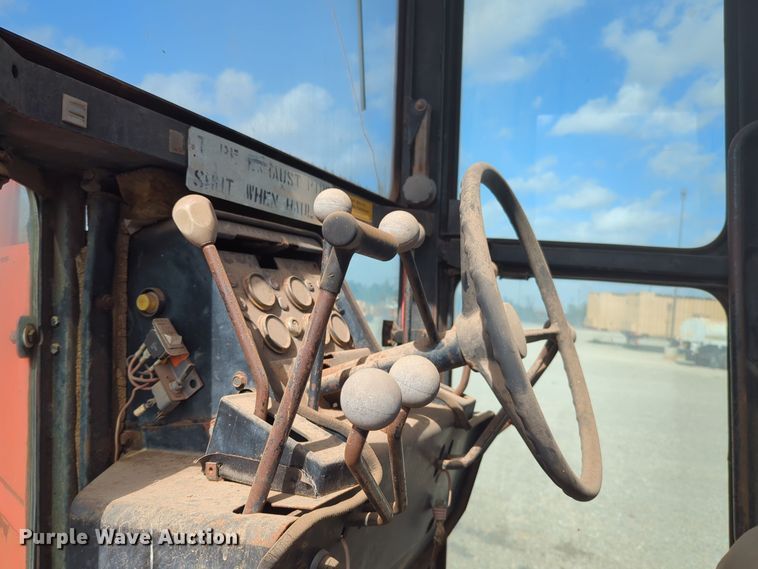 image for item EQ2423 John Deere JD670-A motor grader