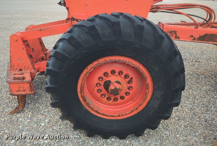 image for item EQ2423 John Deere JD670-A motor grader