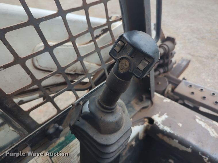 image for item EQ2441 2002 Bobcat T190 tracked skid steer loader