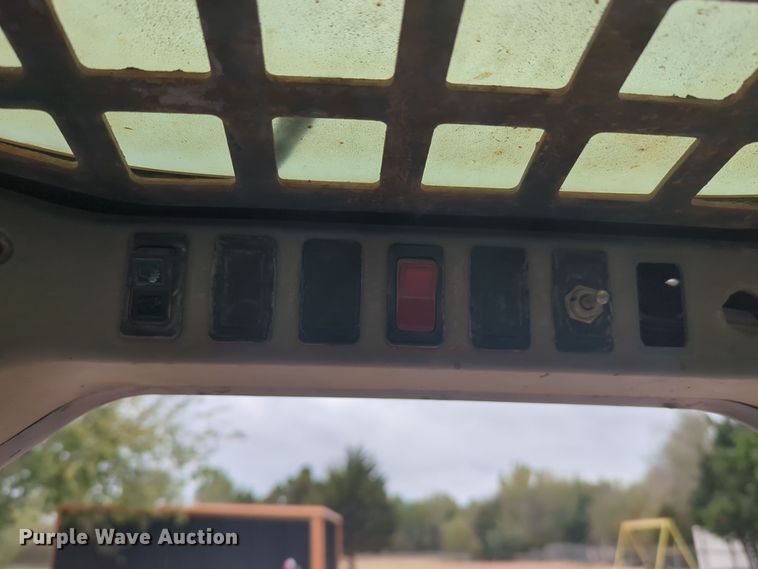 image for item EQ2441 2002 Bobcat T190 tracked skid steer loader