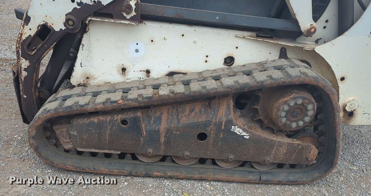 image for item EQ2441 2002 Bobcat T190 tracked skid steer loader