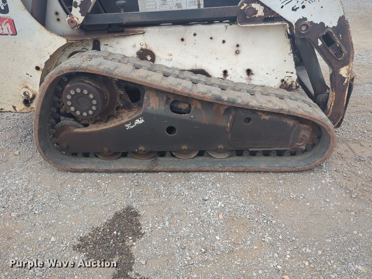 image for item EQ2441 2002 Bobcat T190 tracked skid steer loader