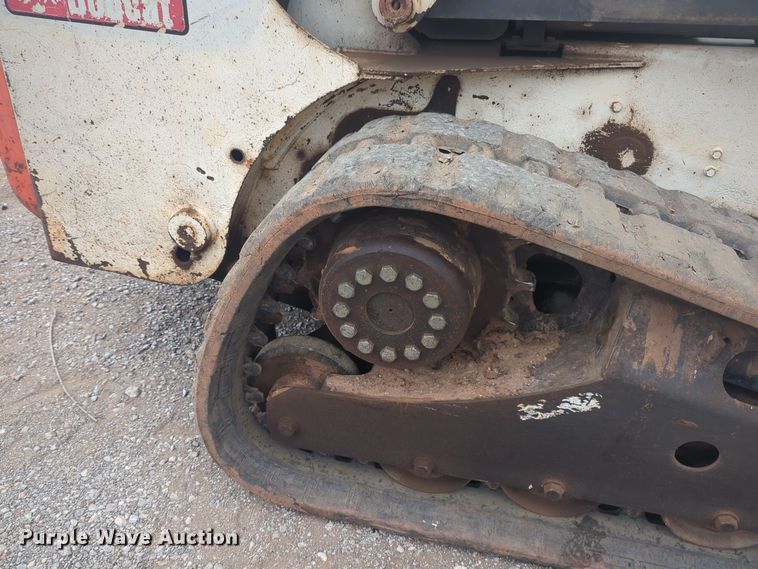 image for item EQ2441 2002 Bobcat T190 tracked skid steer loader
