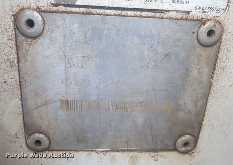 image for item EQ2441 2002 Bobcat T190 tracked skid steer loader