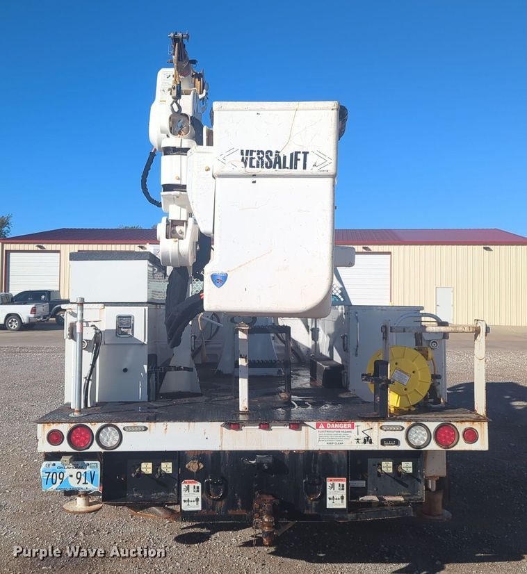 image for item EQ2442 2019 Ford F550 Super Duty XL bucket truck