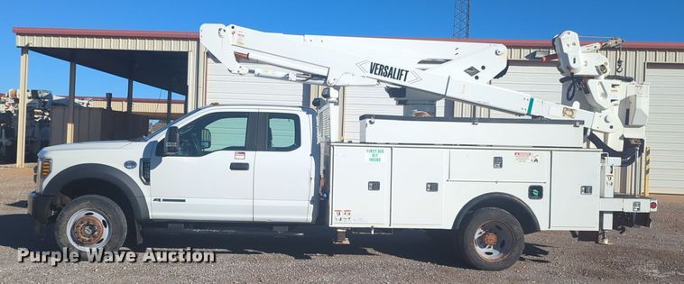 image for item EQ2442 2019 Ford F550 Super Duty XL bucket truck