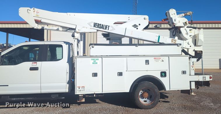 image for item EQ2442 2019 Ford F550 Super Duty XL bucket truck