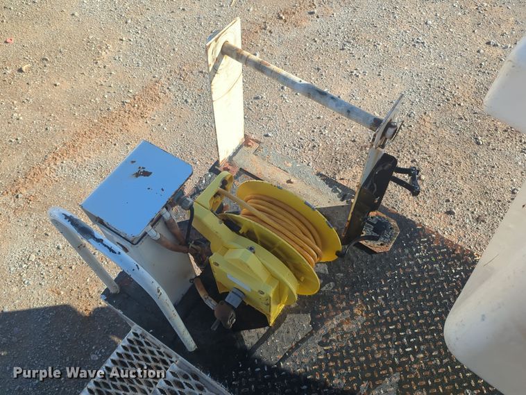 image for item EQ2442 2019 Ford F550 Super Duty XL bucket truck