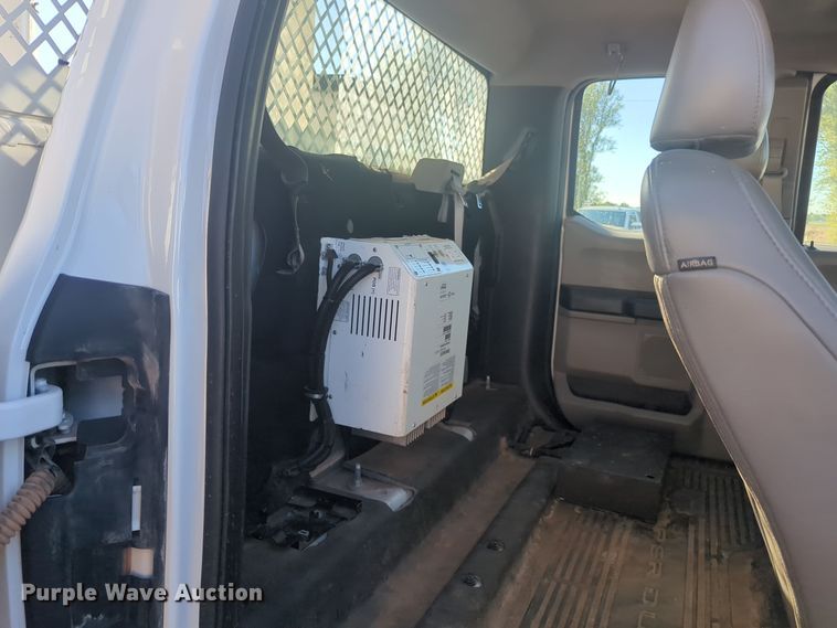 image for item EQ2442 2019 Ford F550 Super Duty XL bucket truck