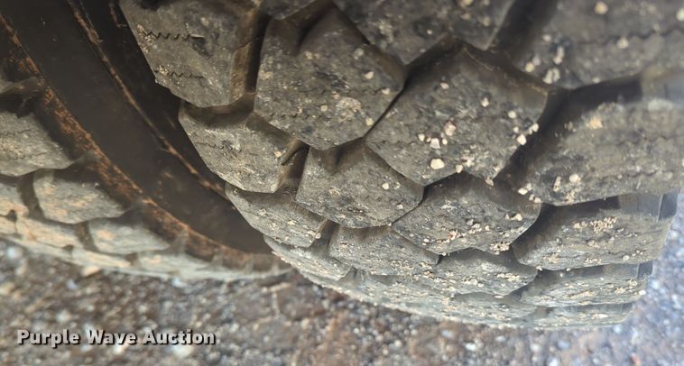 image for item EQ2442 2019 Ford F550 Super Duty XL bucket truck