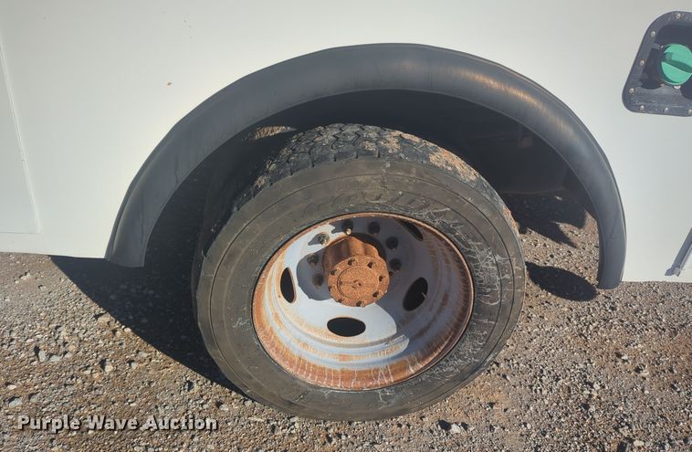 image for item EQ2442 2019 Ford F550 Super Duty XL bucket truck