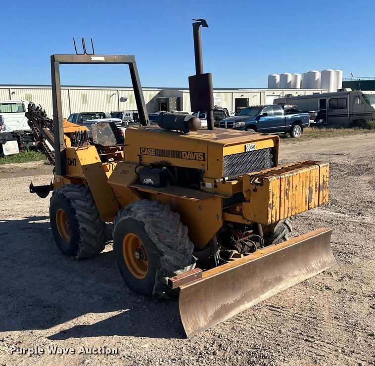 image for item ER8122 1979 Case DH7 trencher