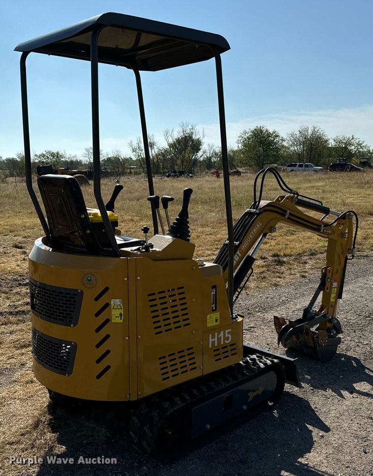 image for item IE9121 2023 AGT H15 mini excavator
