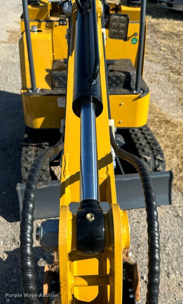 image for item IE9121 2023 AGT H15 mini excavator