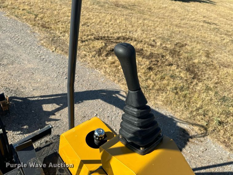 image for item IE9121 2023 AGT H15 mini excavator