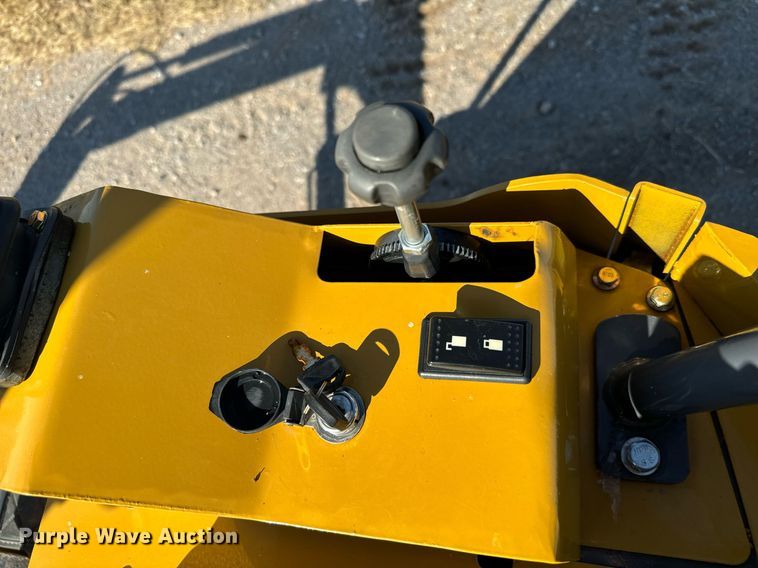 image for item IE9121 2023 AGT H15 mini excavator