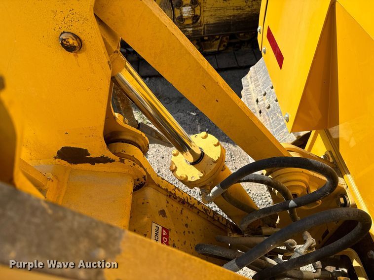 image for item JE9341 2018 John Deere 650K LGP dozer