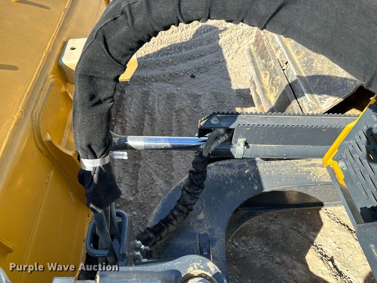 image for item JE9341 2018 John Deere 650K LGP dozer