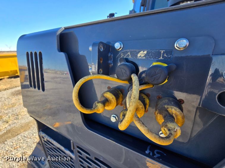 image for item JE9341 2018 John Deere 650K LGP dozer