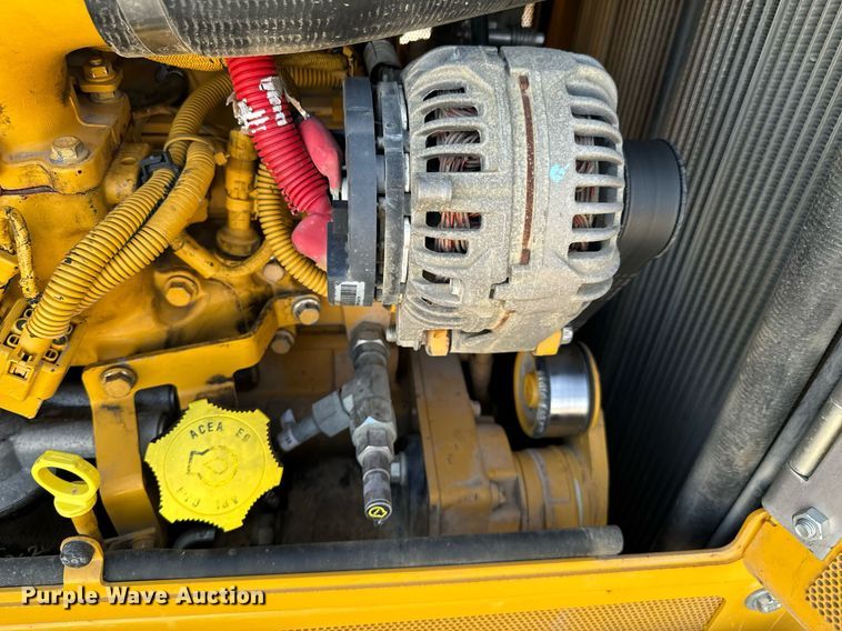 image for item JE9341 2018 John Deere 650K LGP dozer