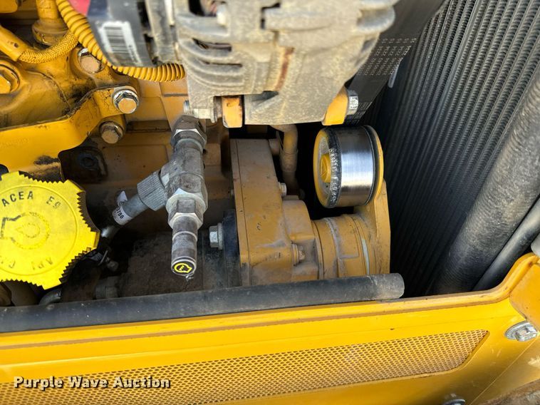 image for item JE9341 2018 John Deere 650K LGP dozer