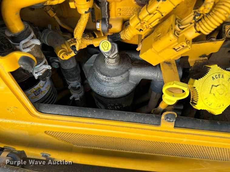 image for item JE9341 2018 John Deere 650K LGP dozer