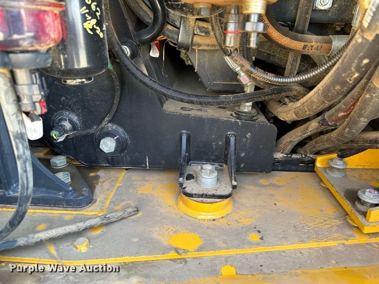 image for item JE9341 2018 John Deere 650K LGP dozer