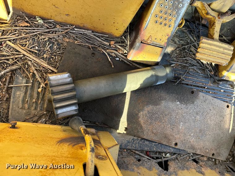 image for item JE9355 1984 Caterpillar 953 track loader