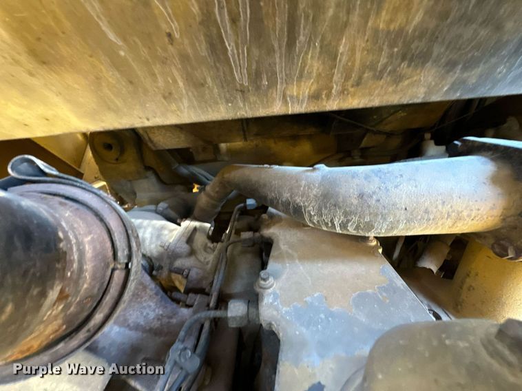 image for item JE9355 1984 Caterpillar 953 track loader